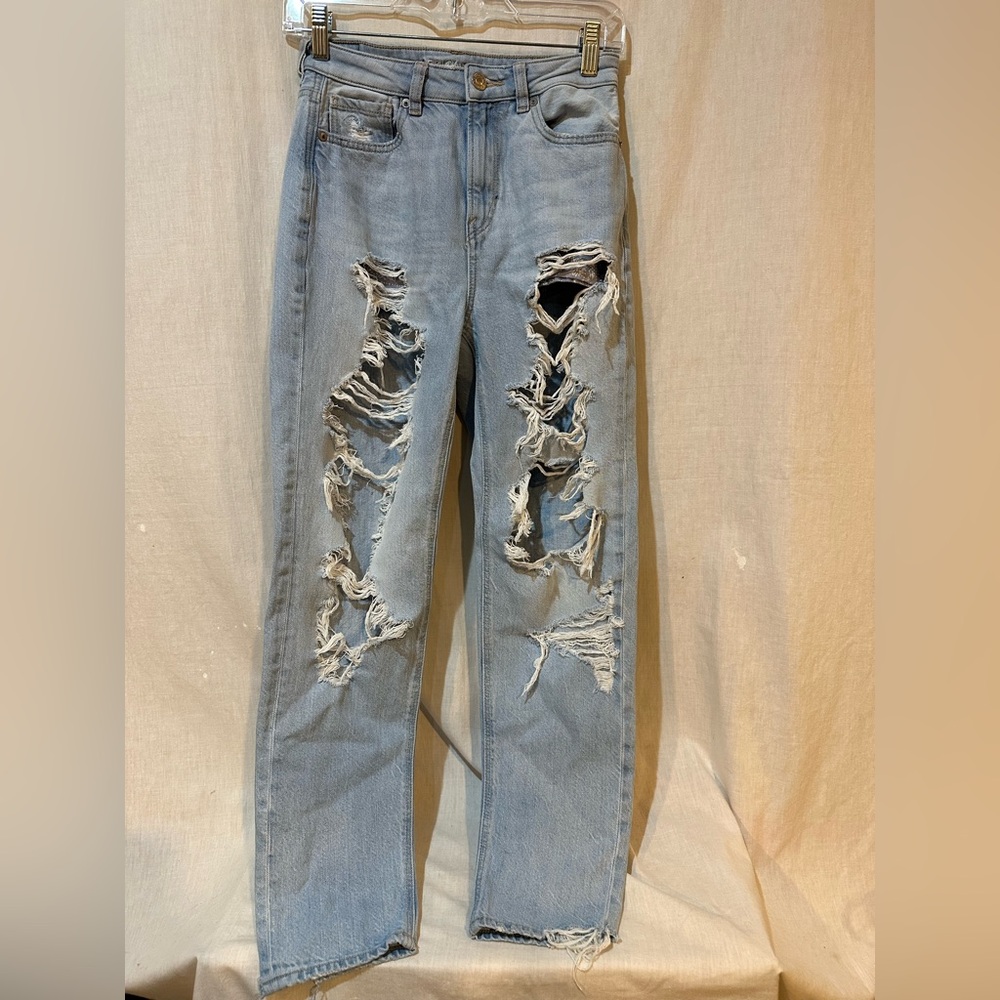 Woman’s American Eagle Distressed Jeans
